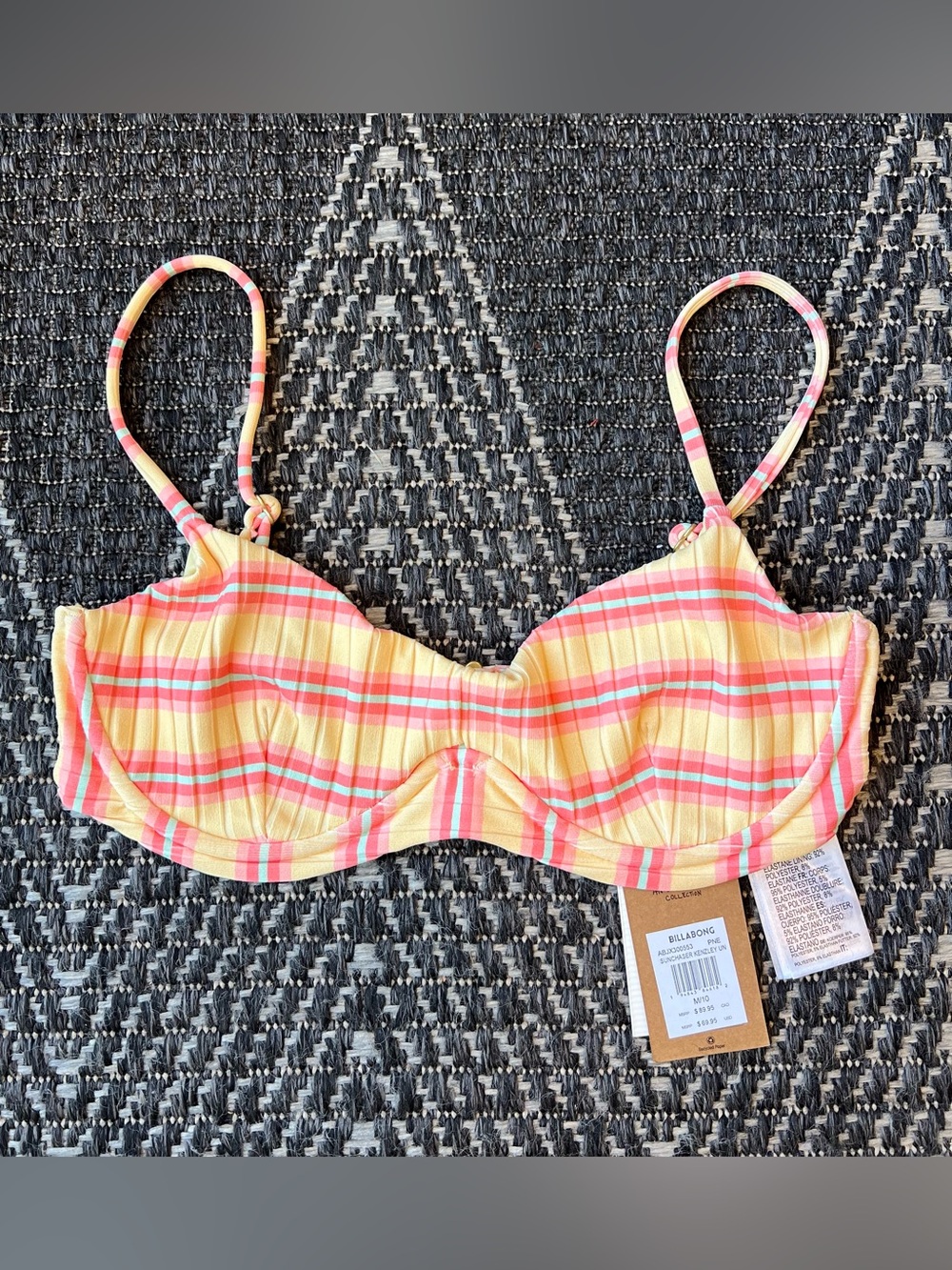 Billabong Women Sunchaser Kenzley Bikini Top Yellow Coral Underwire NWT Medium